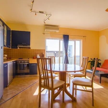 Music School Appartement Split