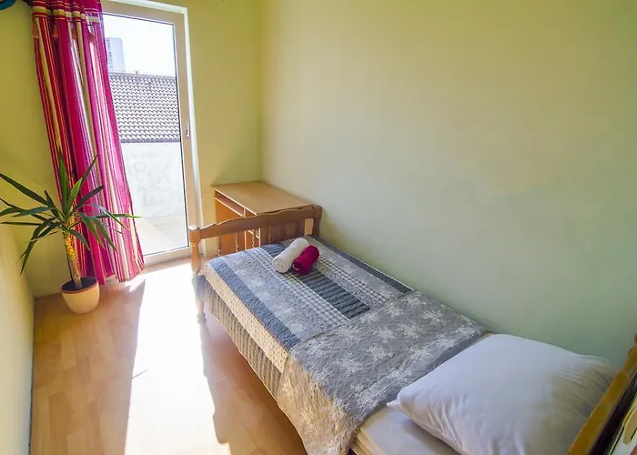 Music School * Split